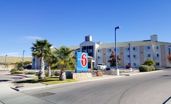 Motel 6 Las Cruces, NM - Telshor