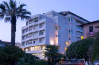 Hotel Sina Astor Hotel in zona Mercatone Hao Li Lai