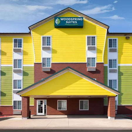 WoodSpring Suites Tyler Rose Garden