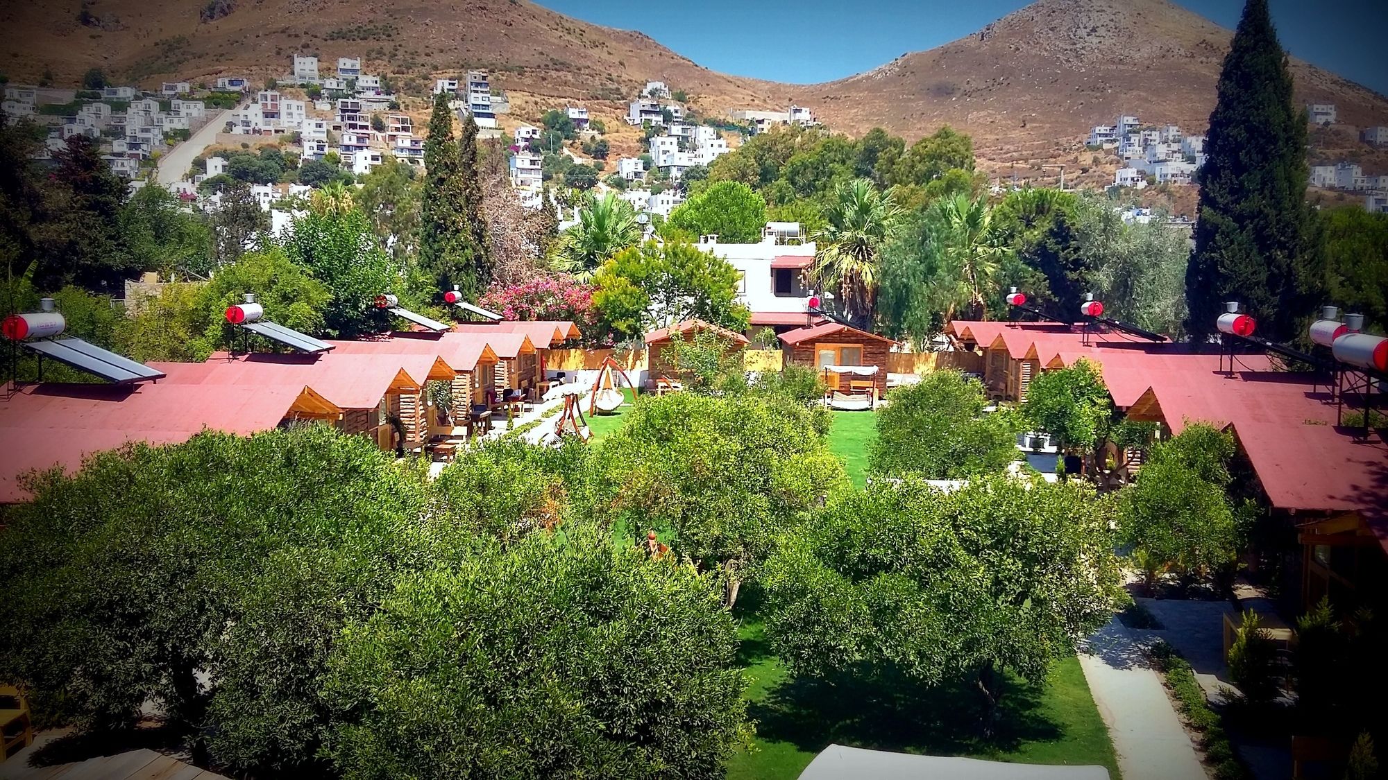 Pitos Bungalows