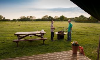 Dawn Chorus Holidays