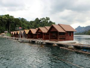 Pleanprai Floating Resort