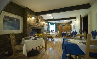 Cwmwennol Country House - Housity