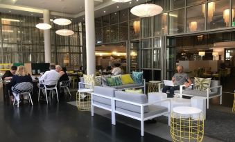 DoubleTree by Hilton Cape Town - Upper Eastside