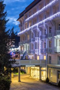 Best 10 Hotels Near Moncler from USD 67 