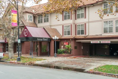 Arena Hotel