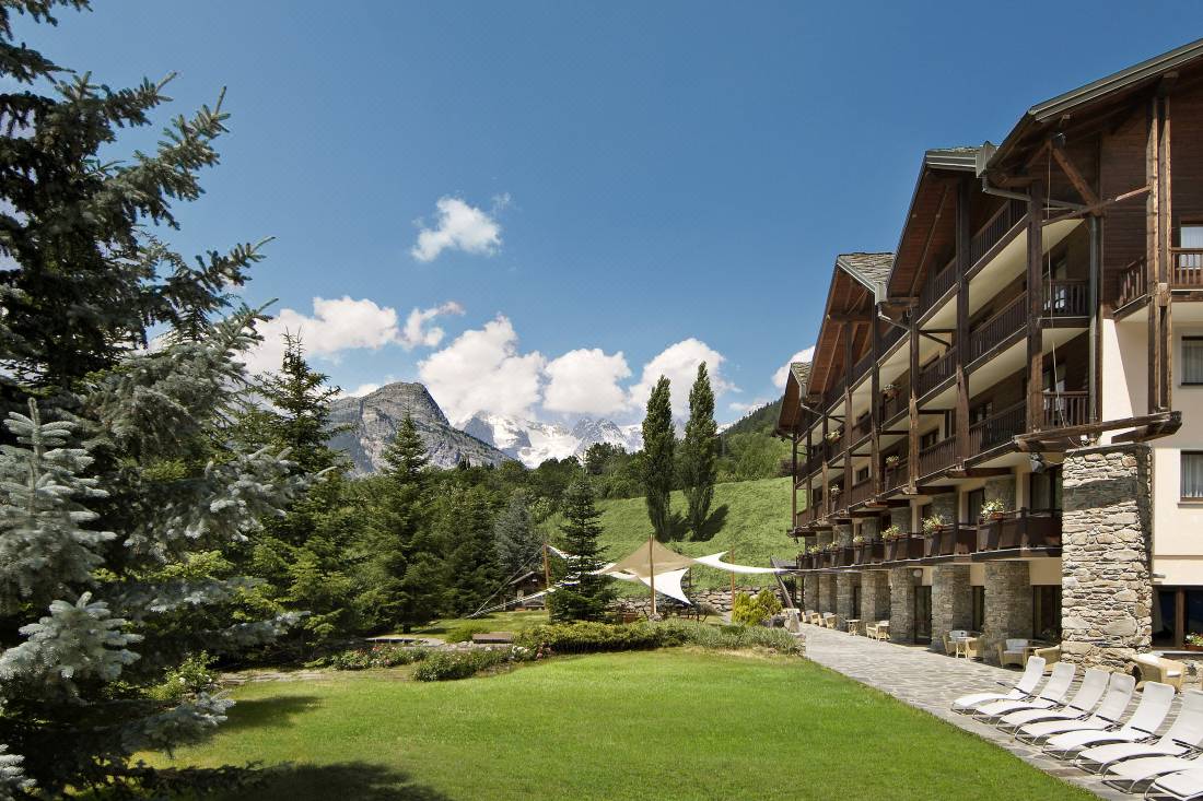 QC Terme Pré Saint Didier Spa and Resort-Aosta Valley Updated 2022 Room  Price-Reviews & Deals | Trip.com