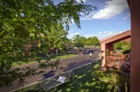 Red Mountain Resort Hotels in Santa Clara