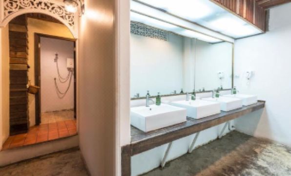 Suneta Hostel Khaosan