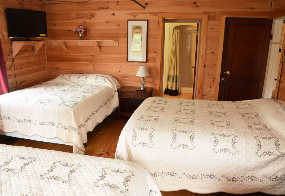 Townhouse Hotel - Housity