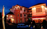 Grand Jamrud Hotel Hotel dekat Amazone Scp