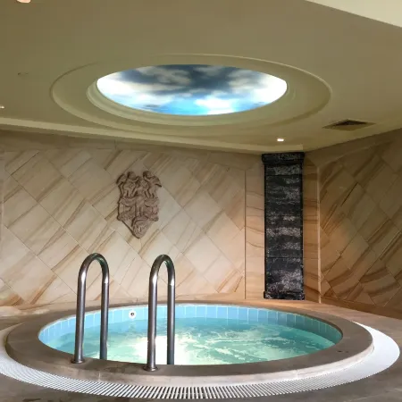 New Orient Landmark Hotel