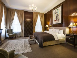 LHotel