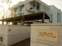 Altis Belem Hotel & Spa, a Member of Design Hotels Hotel dekat Monument to the Discoveries