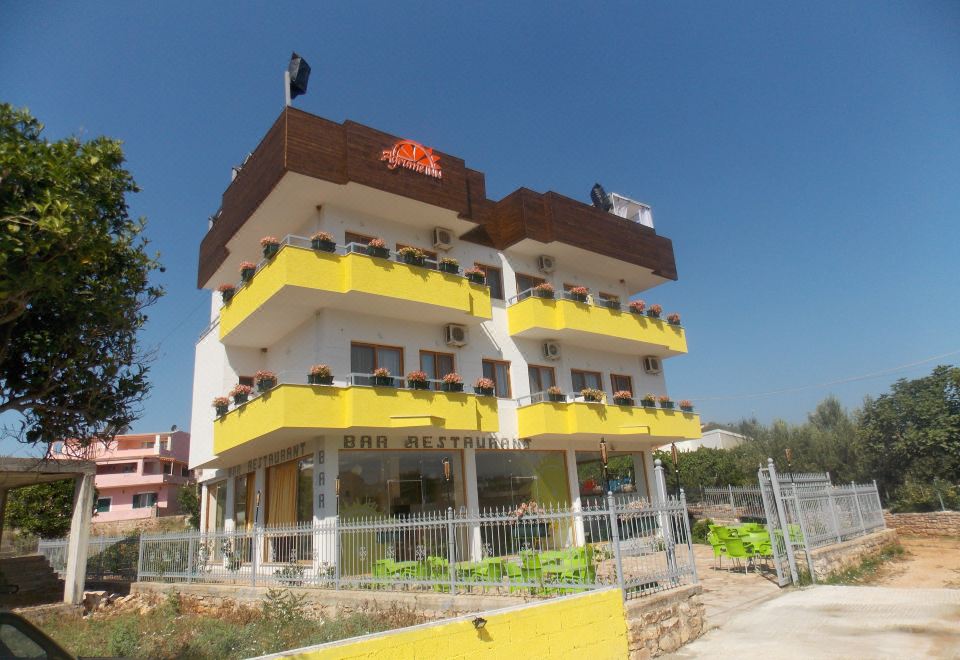 hotel overview picture