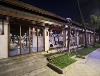 Chatrium Hotel Royal Lake Yangon - parking