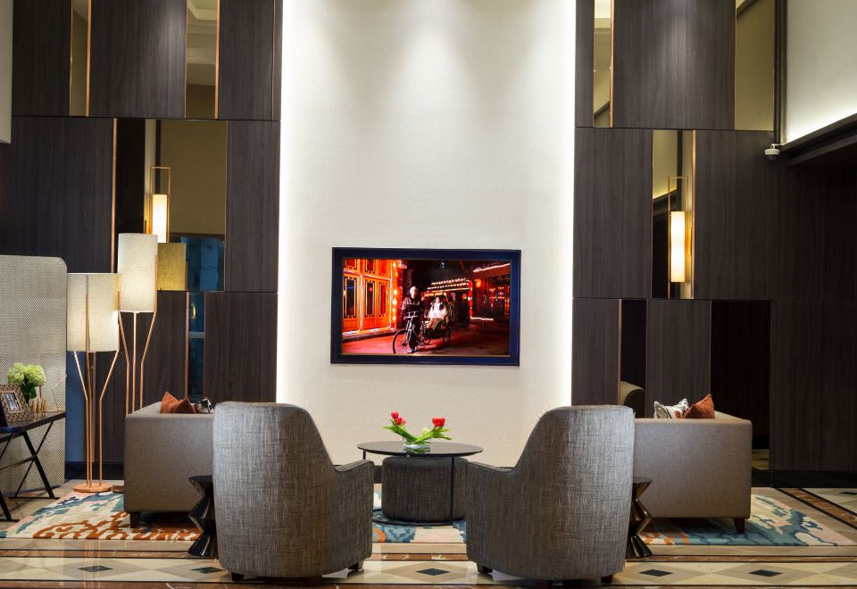 오크우드 코즈모 객실