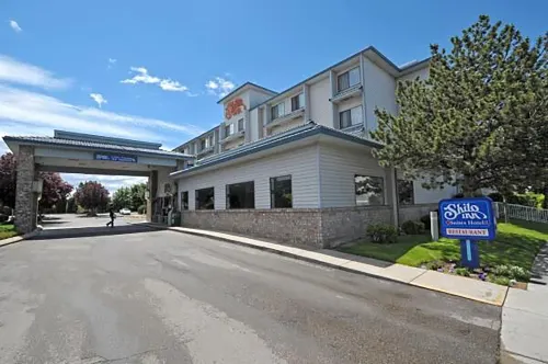 Shilo Inn Suites Hotel - Nampa Suites - Pet friendly