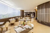 Crowne Plaza VIENTIANE by IHG - 5-Star