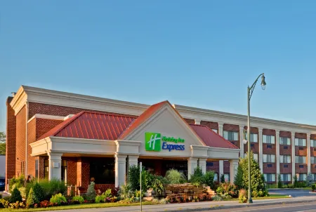 Rockville Centre Hotel - JFK Airport