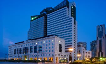 Holiday Inn NAPLES by IHG