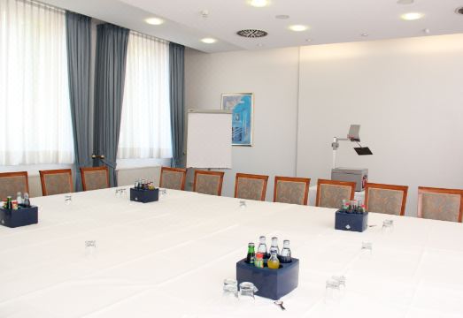 호텔 아스카니아