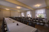 Hotel-Restaurant Weinhaus Grebel فنادق في كوبلنز
