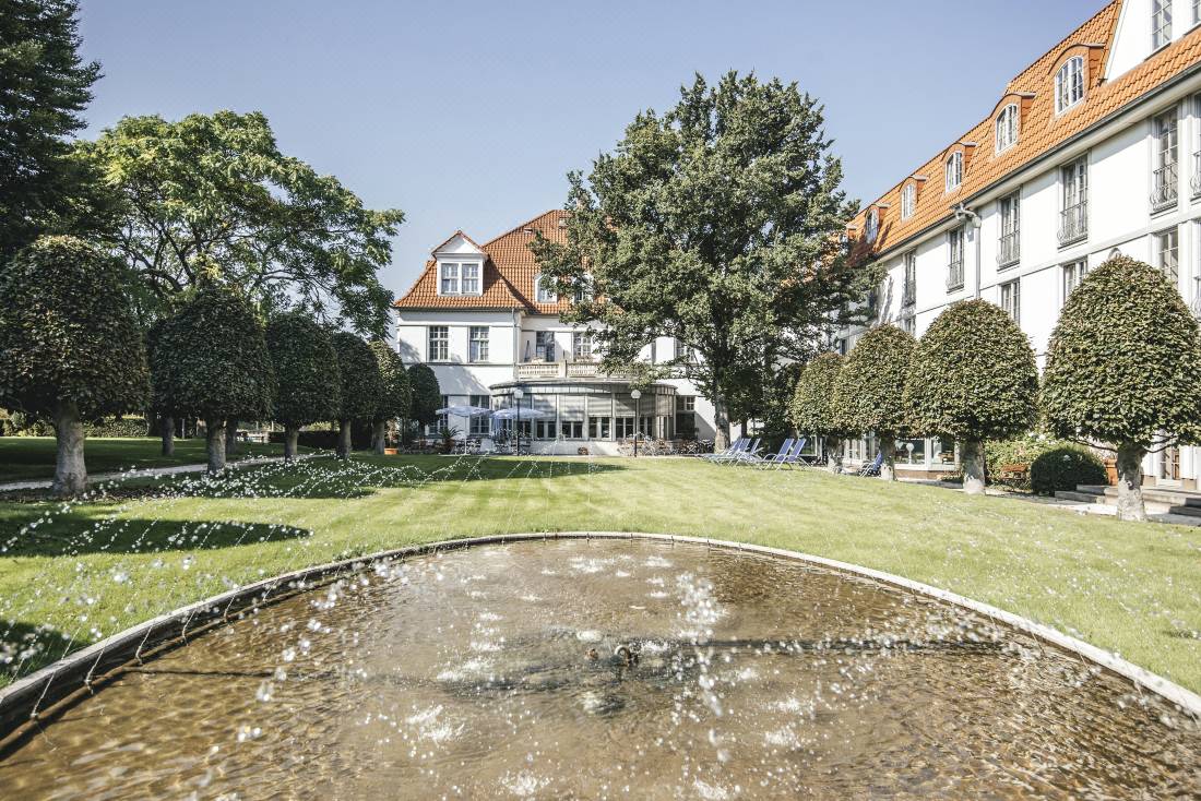 Hotel Villa Heine-Halberstadt Updated 2022 Room Price-Reviews & Deals |  Trip.com