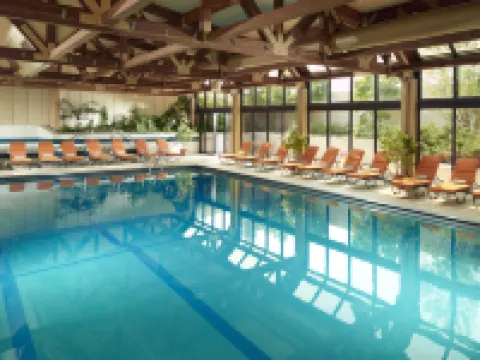 Chicago Marriott Oak Brook Hotels in Oak Brook