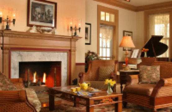 The Lafayette Inn Hotels in Easton