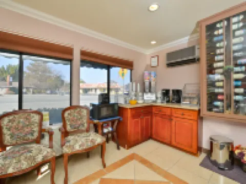 Atascadero Inn Hotels in Atascadero