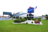 AmericInn by Wyndham Sturgeon Bay