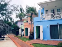Coral Harbour Beach House and Villas Hotel a 