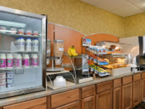 韋斯特波因特美洲最佳價值酒店 克萊縣酒店