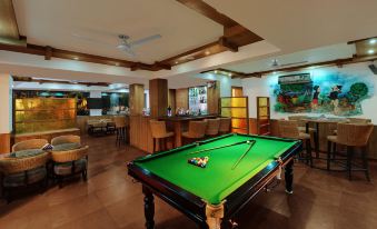 Sandalwood Hotel & Suites