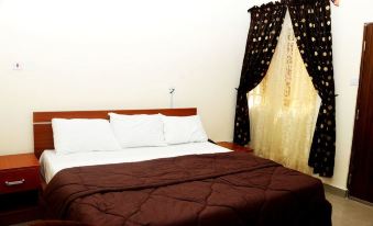Becca Apartments - Housity