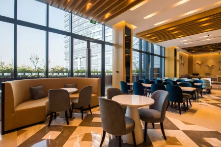 Holiday Inn Express Suzhou Taihu Lake Отели рядом с достопримечательностью «Shanghai Customs College Suzhou Branch»