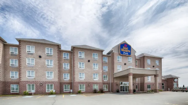 Best Western Plus Dartmouth Hotel  Suites