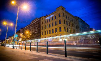 Hotel Sofia by the Railway Station Wroclaw