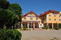 Hotel Chabrowy Dworek Hotel di Zyrardow