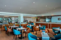 Queens Bay Hotel
