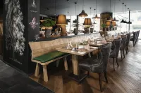 Valsana Hotel Arosa - Small Luxury Hotels of the World - breakfast
