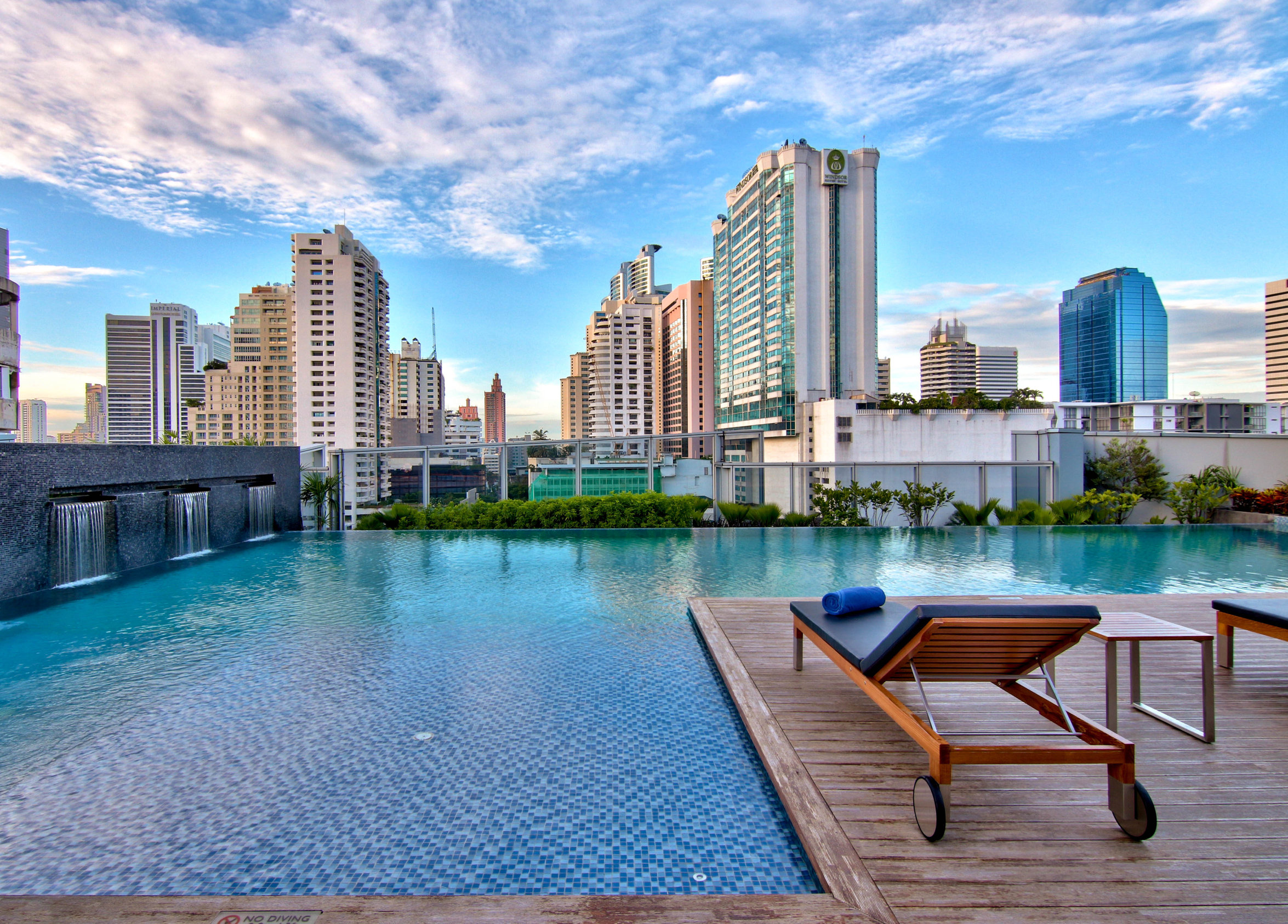 Radisson Blu Plaza BangkokOver view