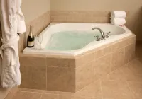 Looking Glass Inn فنادق في لينكولن سيتي