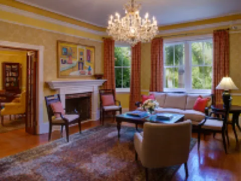 Royal Palms Hotel Hotels in Hamilton