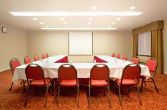 Quality Inn and Suites St Charles -West Chicago