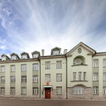 City Hotel Tallinn by Unique Hotels Отели рядом с достопримечательностью «Городская стена»