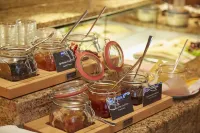 Flair Hotel Weinstube Lochner - Breakfast