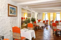 Logis Hôtels - Hôtel Restaurant du Midi Hotels in Saint-Félix-Lauragais