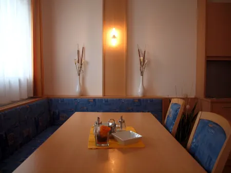 Gastezimmer Heidlmayr Отели в г. Гемайнде Вартберг-на-Кремсе